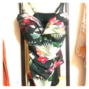 La Blanca floral one piece Hunter Green